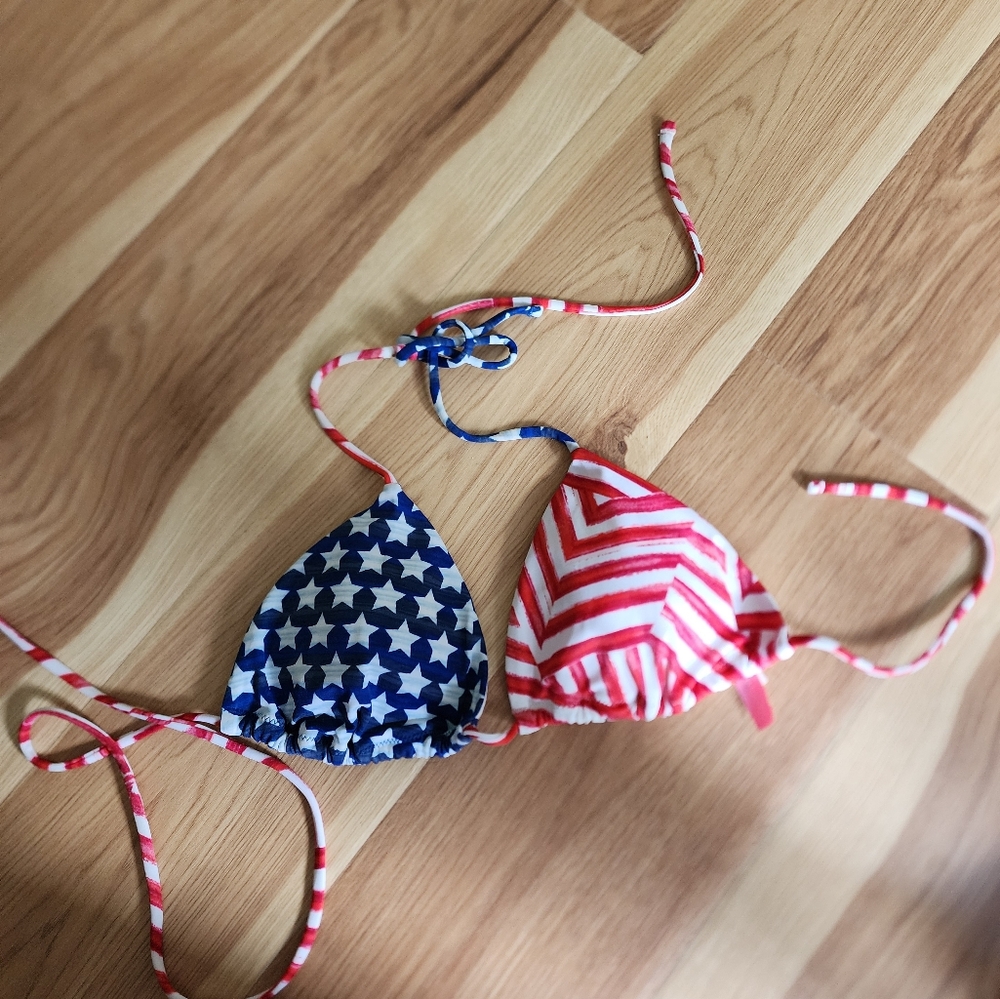 EUC VS bikini top